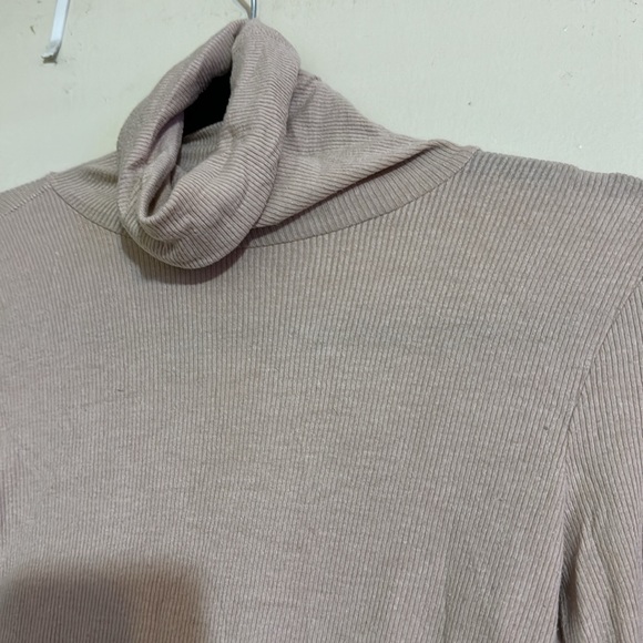 Diesel turtleneck ribbed  long sleeve top - Picture 3 of 4